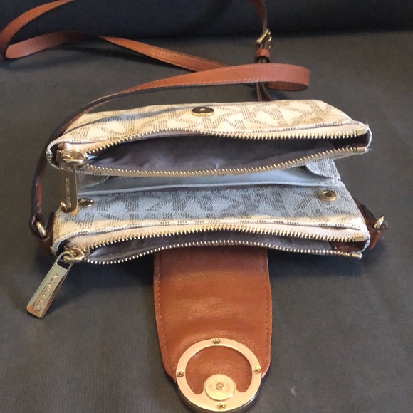 Michael Kors Cross Shoulder Bag - Picture 10 of 15